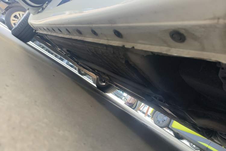 Used Nissan Tiida 2021 1.6L CVT Cool Edition Left Side Sill