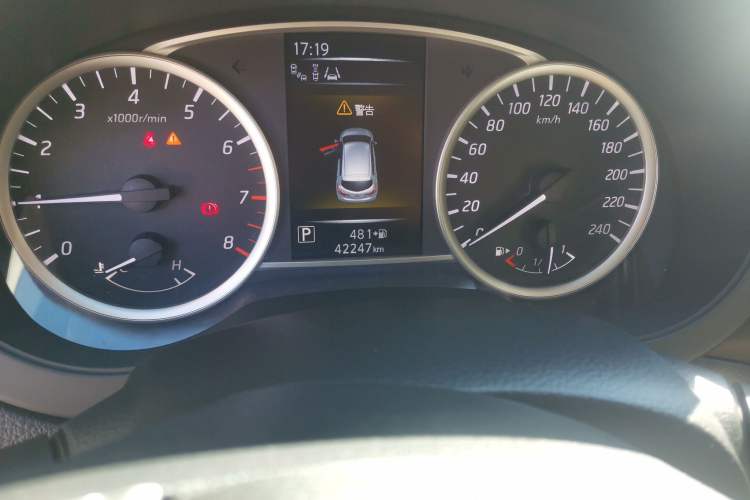 Used Nissan Tiida 2021 1.6L CVT Smart Drive Edition Odometer Close Up