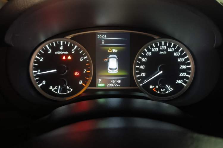 Used Nissan Tiida 2021 1.6L CVT Smart Drive Edition Odometer Close Up