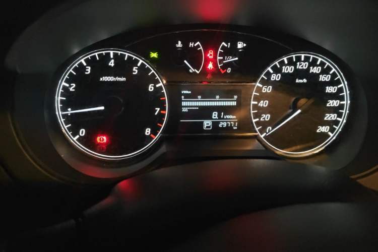 Used Nissan Tiida 2021 1.6L CVT Cool Edition Odometer Close Up