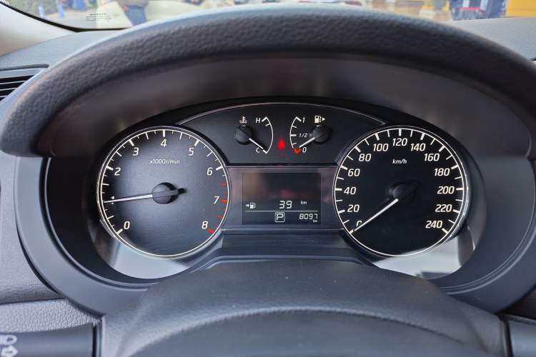 Used Nissan Tiida 2021 1.6L CVT Smart Drive Edition Odometer Close Up