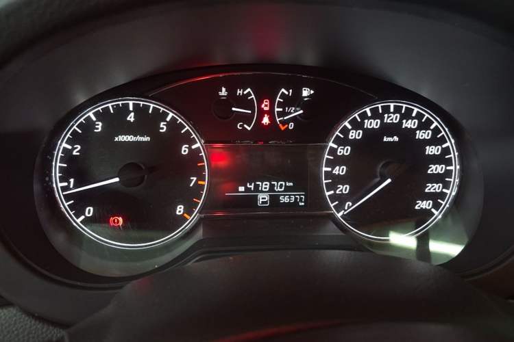 Used Nissan Tiida 2021 1.6L CVT Cool Edition Odometer Close Up