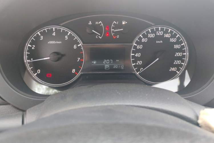 Used Nissan Tiida 2021 1.6L CVT Cool Edition Odometer Close Up