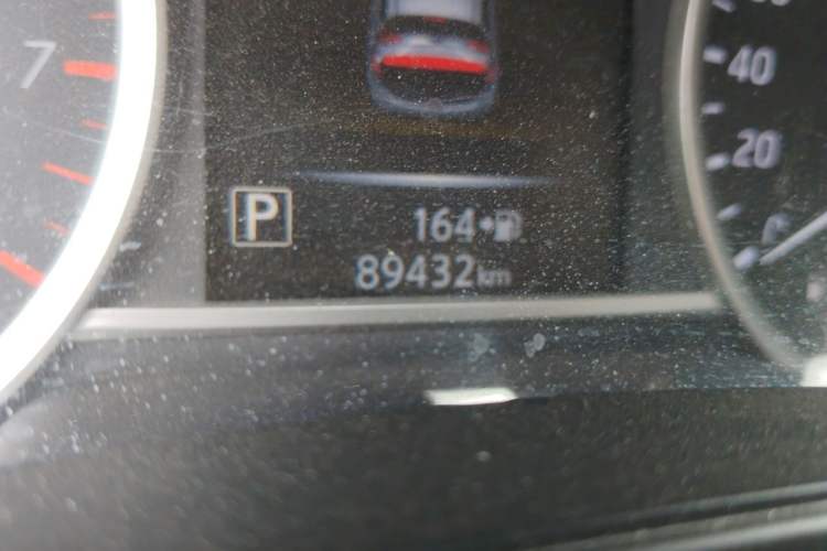 Used Nissan Tiida 2021 1.6L CVT Smart Drive Edition Odometer Close Up