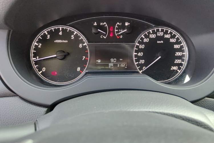 Used Nissan Tiida 2021 1.6L CVT Cool Edition Odometer Close Up