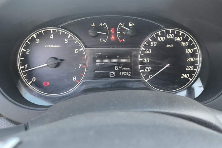 Used Nissan Tiida 2021 1.6L CVT Cool Edition Odometer Close Up