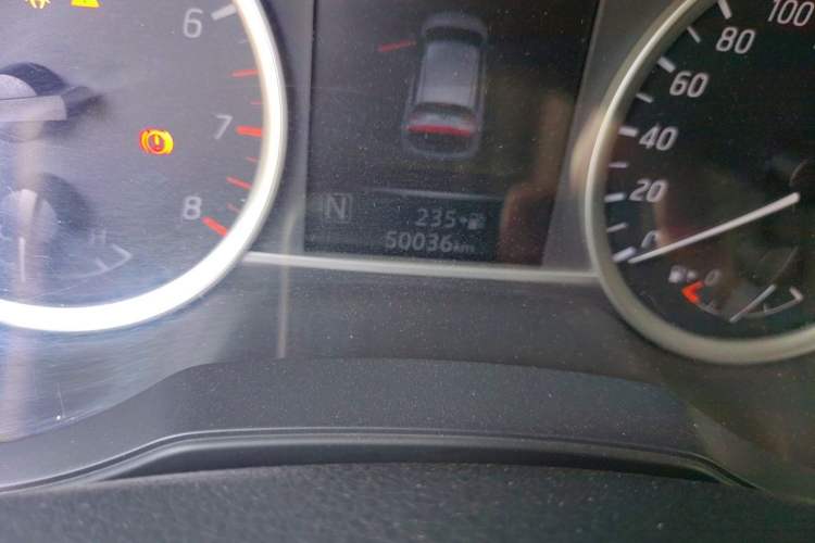 Used Nissan Tiida 2021 1.6L CVT Smart Drive Edition Odometer Close Up