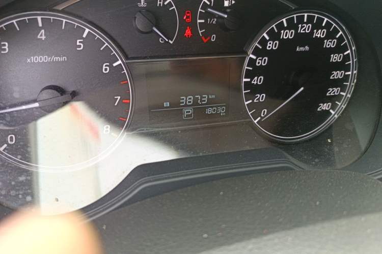 Used Nissan Tiida 2021 1.6L CVT Cool Edition Odometer Close Up