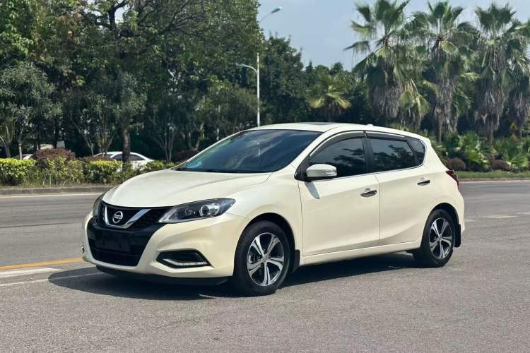 Używany Nissan Tiida 2021 1.6L CVT Smart Drive Edition Guazi used car, China used car export, Used car for sale, Used cars, Cheapest cars for sale