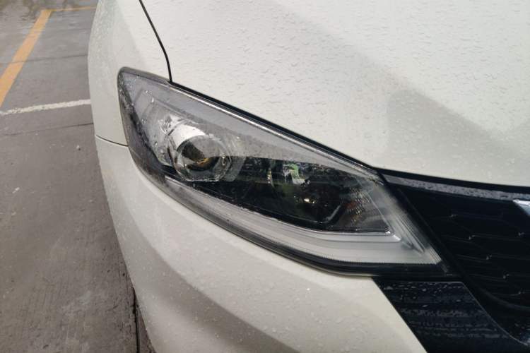 Used Nissan Tiida 2021 1.6L CVT Smart Drive Edition Right Front Headlight