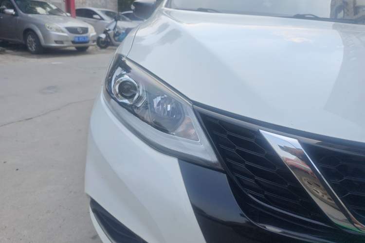 Used Nissan Tiida 2021 1.6L CVT Smart Drive Edition Right Front Headlight