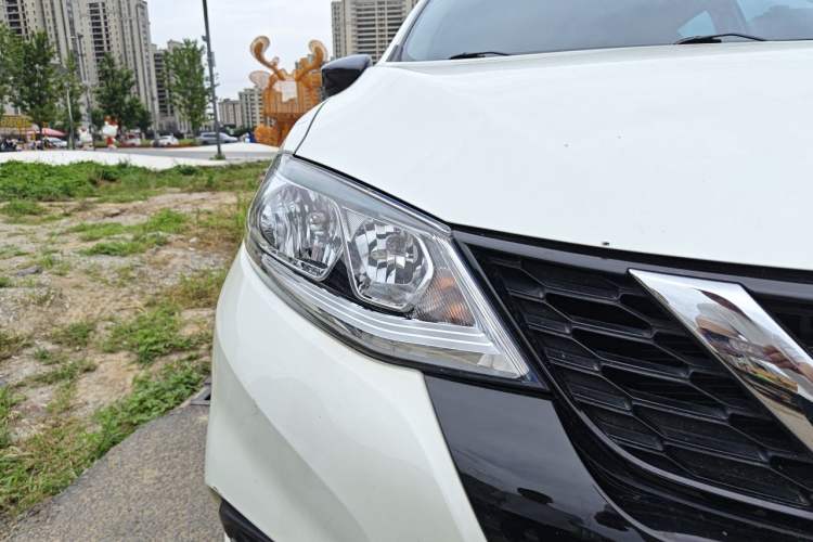 Used Nissan Tiida 2021 1.6L CVT Cool Edition Right Front Headlight