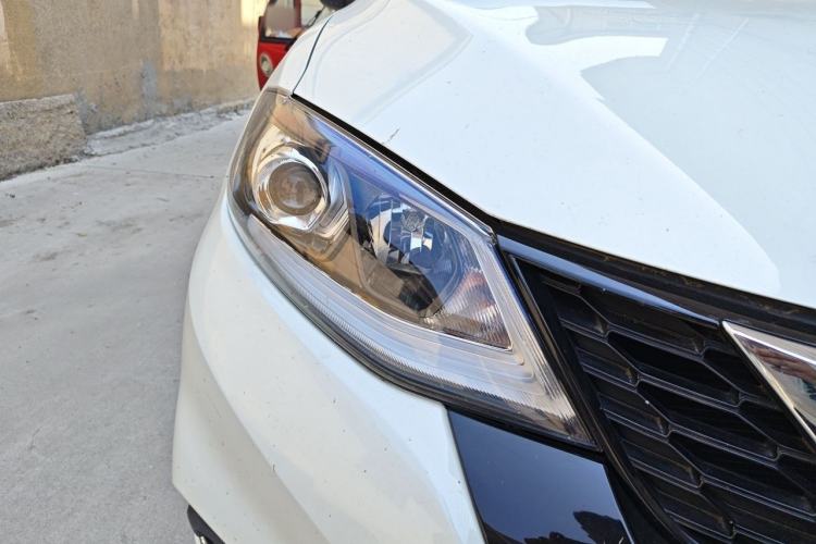 Used Nissan Tiida 2021 1.6L CVT Smart Drive Edition Right Front Headlight
