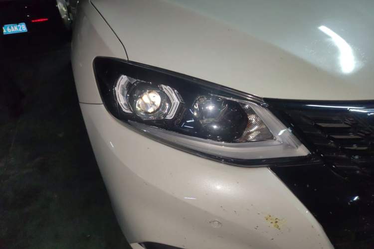 Used Nissan Tiida 2021 1.6L CVT Smart Drive Edition Right Front Headlight