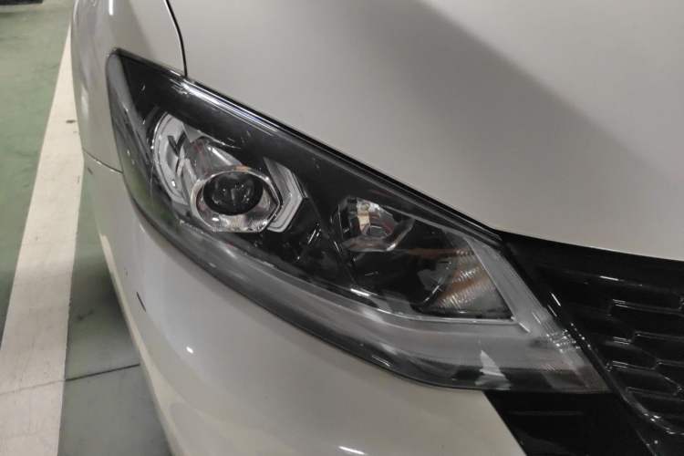 Used Nissan Tiida 2021 1.6L CVT Smart Drive Edition Right Front Headlight