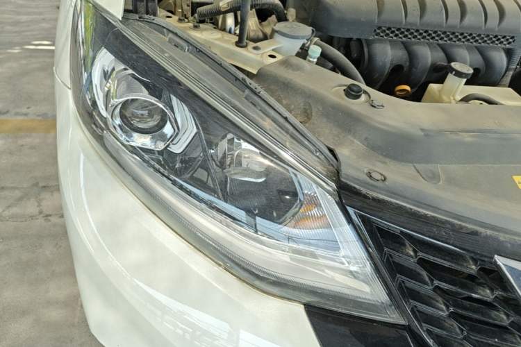 Used Nissan Tiida 2021 1.6L CVT Smart Drive Edition Right Front Headlight