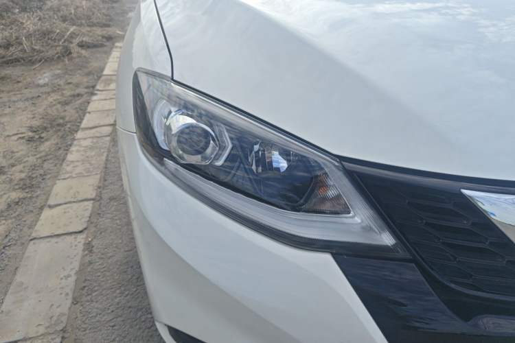 Used Nissan Tiida 2021 1.6L CVT Smart Drive Edition Right Front Headlight