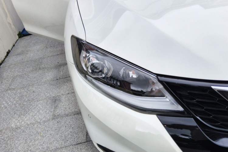 Used Nissan Tiida 2021 1.6L CVT Smart Drive Edition Right Front Headlight