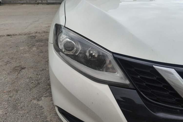 Used Nissan Tiida 2021 1.6L CVT Smart Drive Edition Right Front Headlight