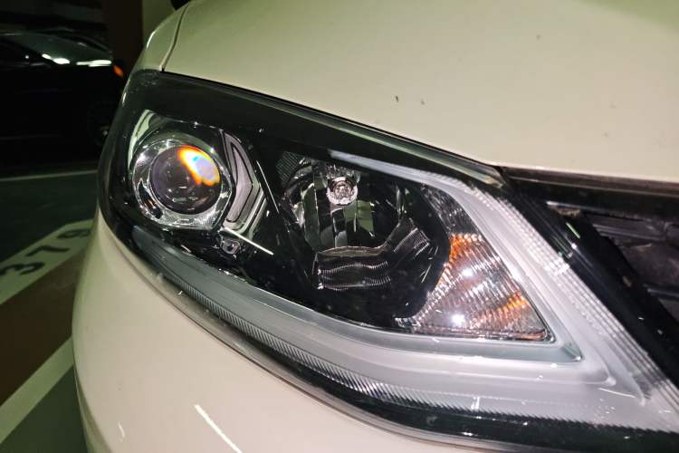Used Nissan Tiida 2021 1.6L CVT Smart Drive Edition Right Front Headlight