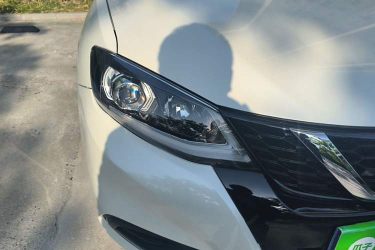 Used Nissan Tiida 2021 1.6L CVT Smart Drive Edition Right Front Headlight