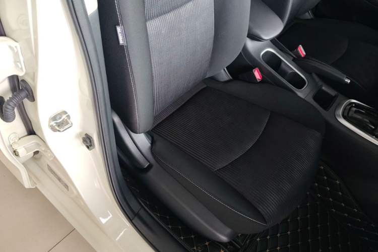 Used Nissan Tiida 2021 1.6L CVT Cool Edition Right Front Seat