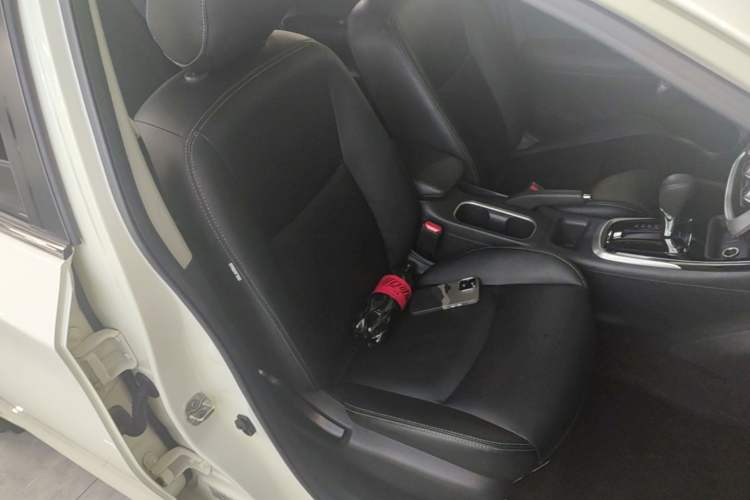 Used Nissan Tiida 2021 1.6L CVT Cool Edition Right Front Seat