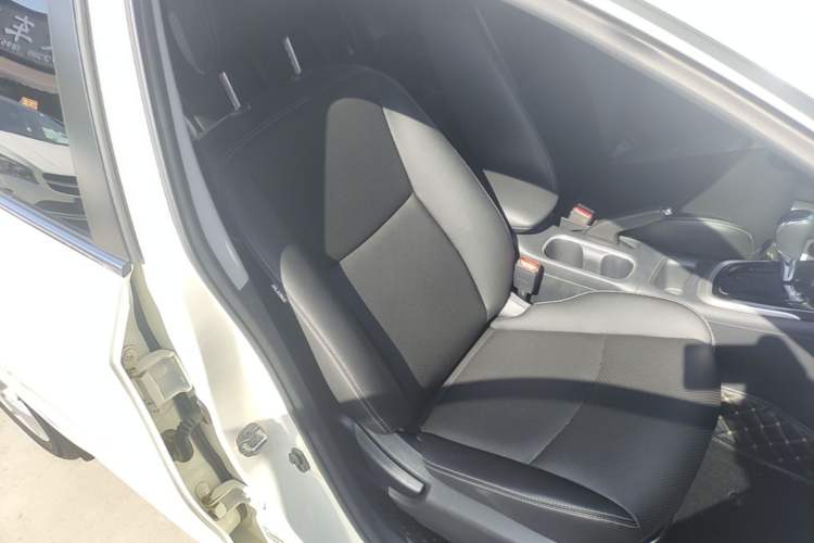 Used Nissan Tiida 2021 1.6L CVT Smart Drive Edition Right Front Seat