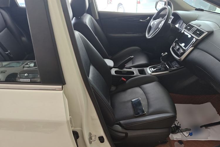 Used Nissan Tiida 2021 1.6L CVT Smart Drive Edition Right Front Seat