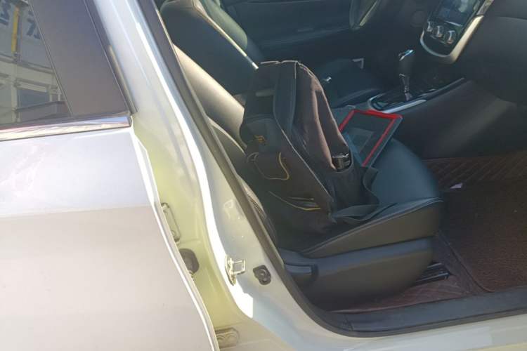 Used Nissan Tiida 2021 1.6L CVT Smart Drive Edition Right Front Seat