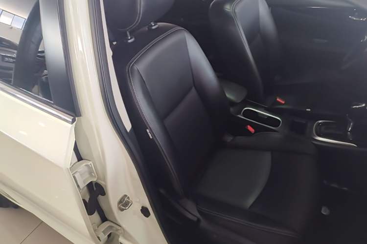 Used Nissan Tiida 2021 1.6L CVT Smart Drive Edition Right Front Seat