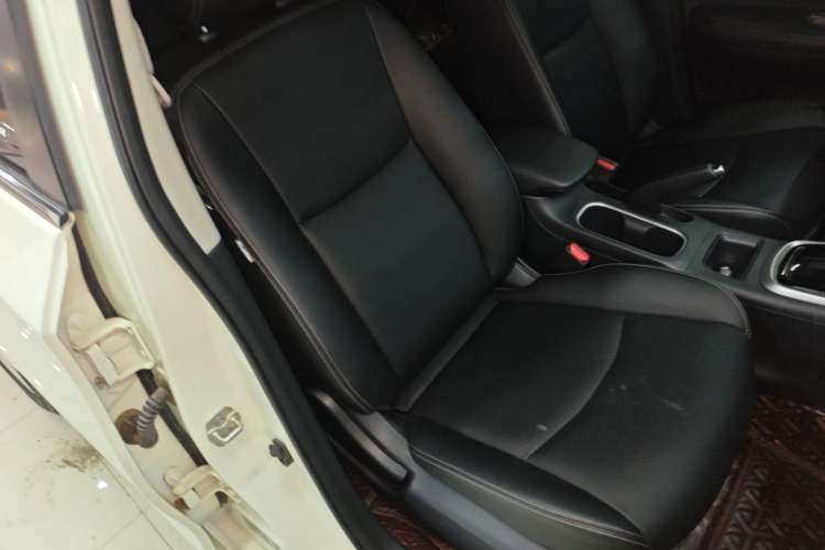 Used Nissan Tiida 2021 1.6L CVT Smart Drive Edition Right Front Seat