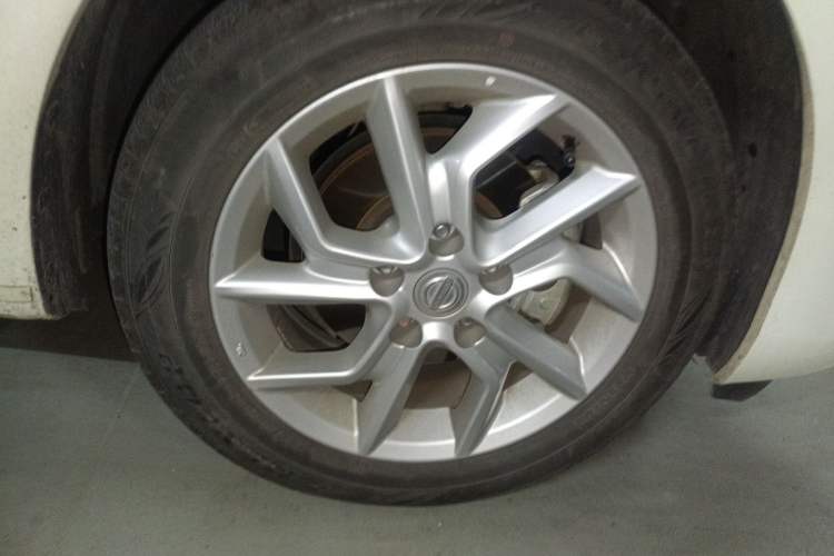 Used Nissan Tiida 2021 1.6L CVT Smart Drive Edition Right Front Wheel Hub