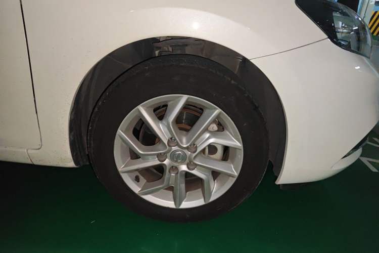 Used Nissan Tiida 2021 1.6L CVT Smart Drive Edition Right Front Wheel Hub