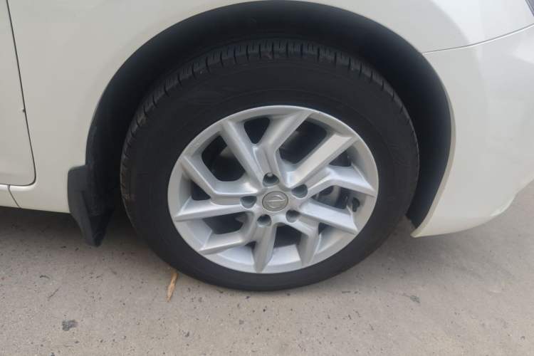 Used Nissan Tiida 2021 1.6L CVT Smart Drive Edition Right Front Wheel Hub