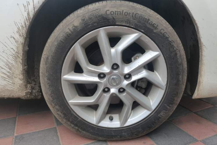 Used Nissan Tiida 2021 1.6L CVT Smart Drive Edition Right Front Wheel Hub