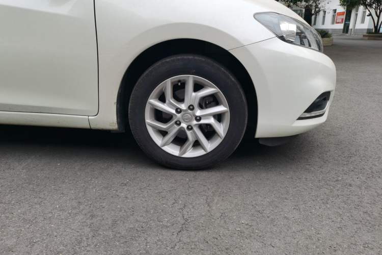 Used Nissan Tiida 2021 1.6L CVT Smart Drive Edition Right Front Wheel Hub