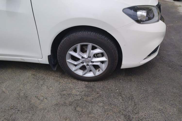 Used Nissan Tiida 2021 1.6L CVT Smart Drive Edition Right Front Wheel Hub