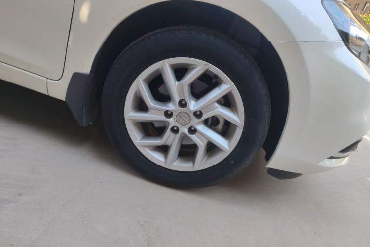Used Nissan Tiida 2021 1.6L CVT Smart Drive Edition Right Front Wheel Hub