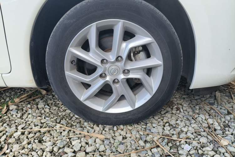 Used Nissan Tiida 2021 1.6L CVT Cool Edition Right Front Wheel Hub