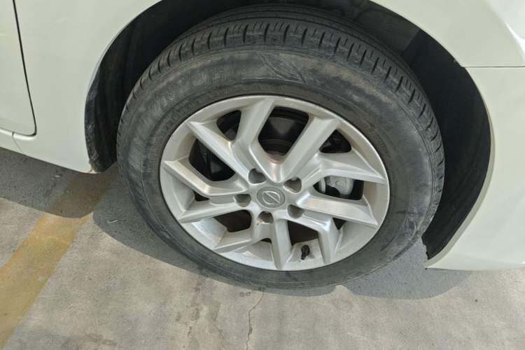 Used Nissan Tiida 2021 1.6L CVT Smart Drive Edition Right Front Wheel Hub