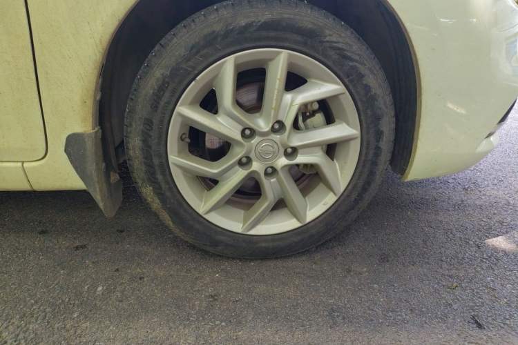 Used Nissan Tiida 2021 1.6L CVT Smart Drive Edition Right Front Wheel Hub