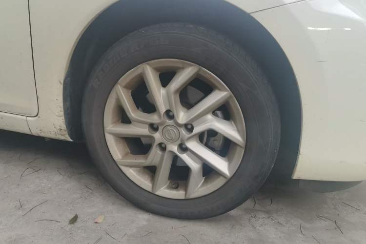 Used Nissan Tiida 2021 1.6L CVT Smart Drive Edition Right Front Wheel Hub