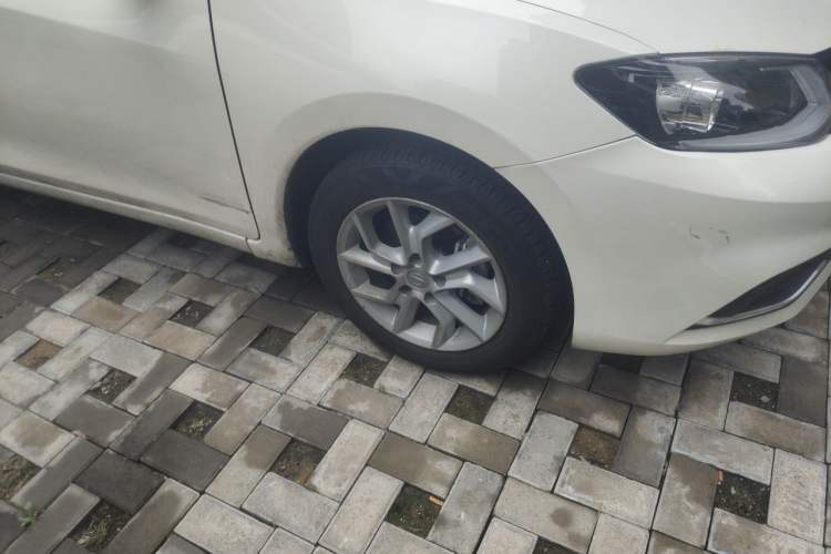 Used Nissan Tiida 2021 1.6L CVT Smart Drive Edition Right Front Wheel Hub