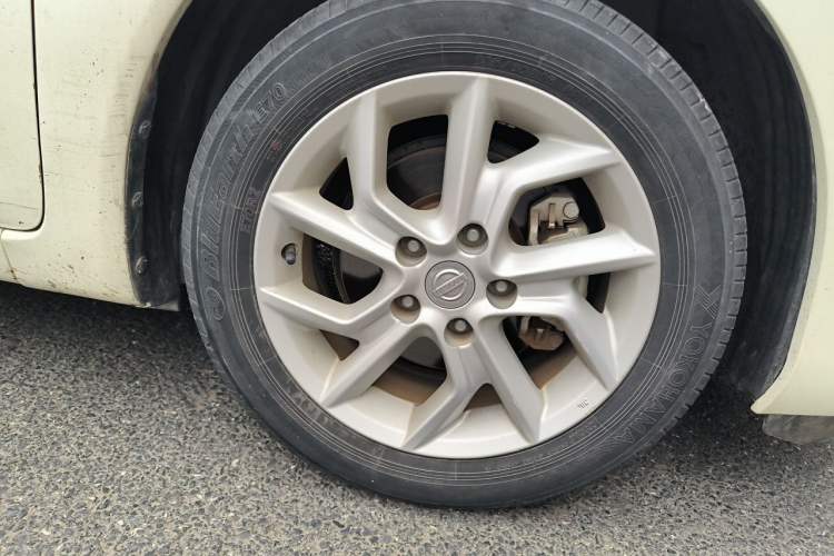 Used Nissan Tiida 2021 1.6L CVT Smart Drive Edition Right Front Wheel Hub