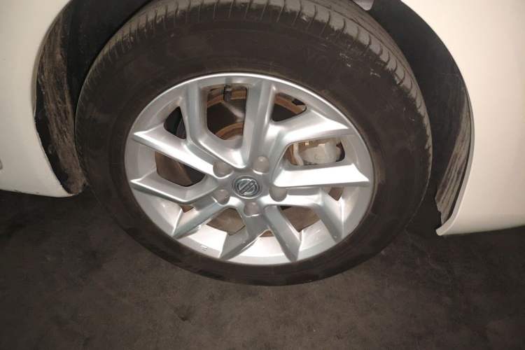 Used Nissan Tiida 2021 1.6L CVT Smart Drive Edition Right Front Wheel Hub