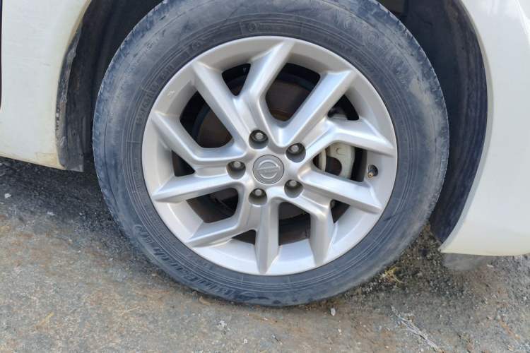 Used Nissan Tiida 2021 1.6L CVT Cool Edition Right Front Wheel Hub