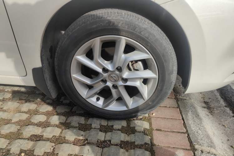 Used Nissan Tiida 2021 1.6L CVT Smart Drive Edition Right Front Wheel Hub