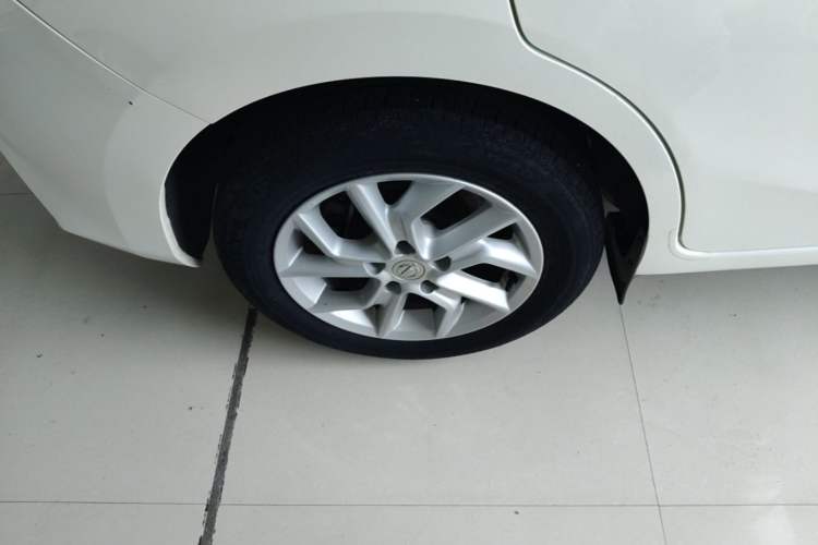 Used Nissan Tiida 2021 1.6L CVT Cool Edition Right Rear Wheel Hub