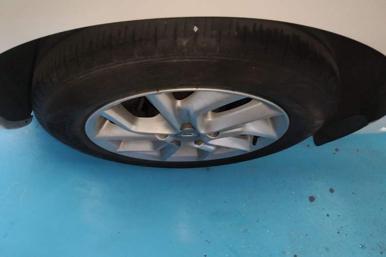 Used Nissan Tiida 2021 1.6L CVT Cool Edition Right Rear Wheel Hub